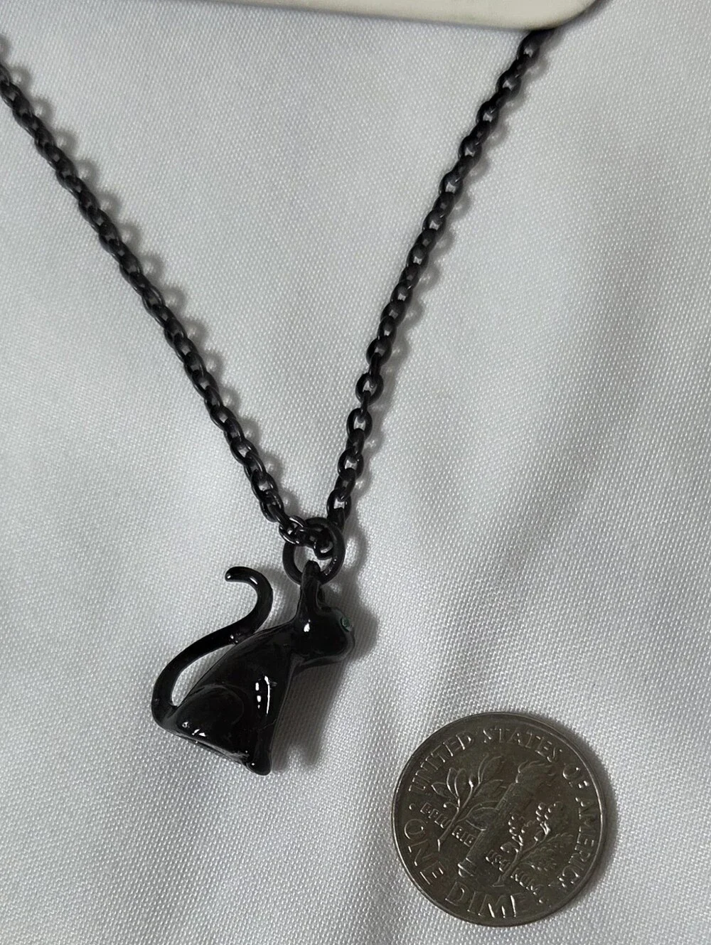 Cat Intuition Pendant Necklace - Black